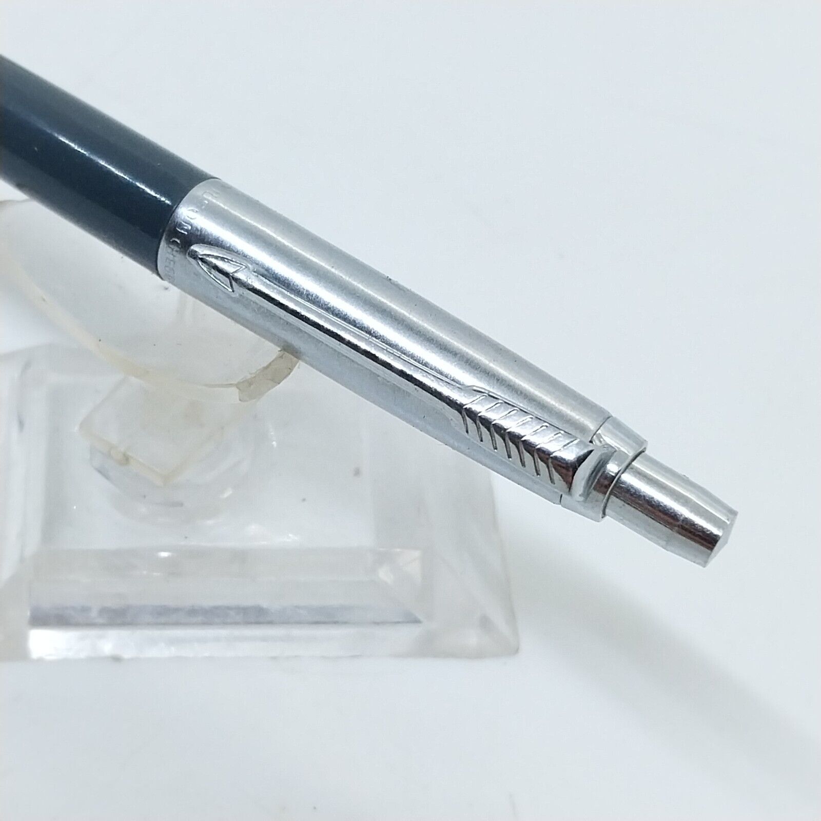 ⁦قلم حبر جاف ويلسون (طراز جوتر) باللون الرمادي العتيق، الولايات المتحدة الأمريكية، خيط نحاسي داخلي 11831⁩ - الصورة ⁦3⁩