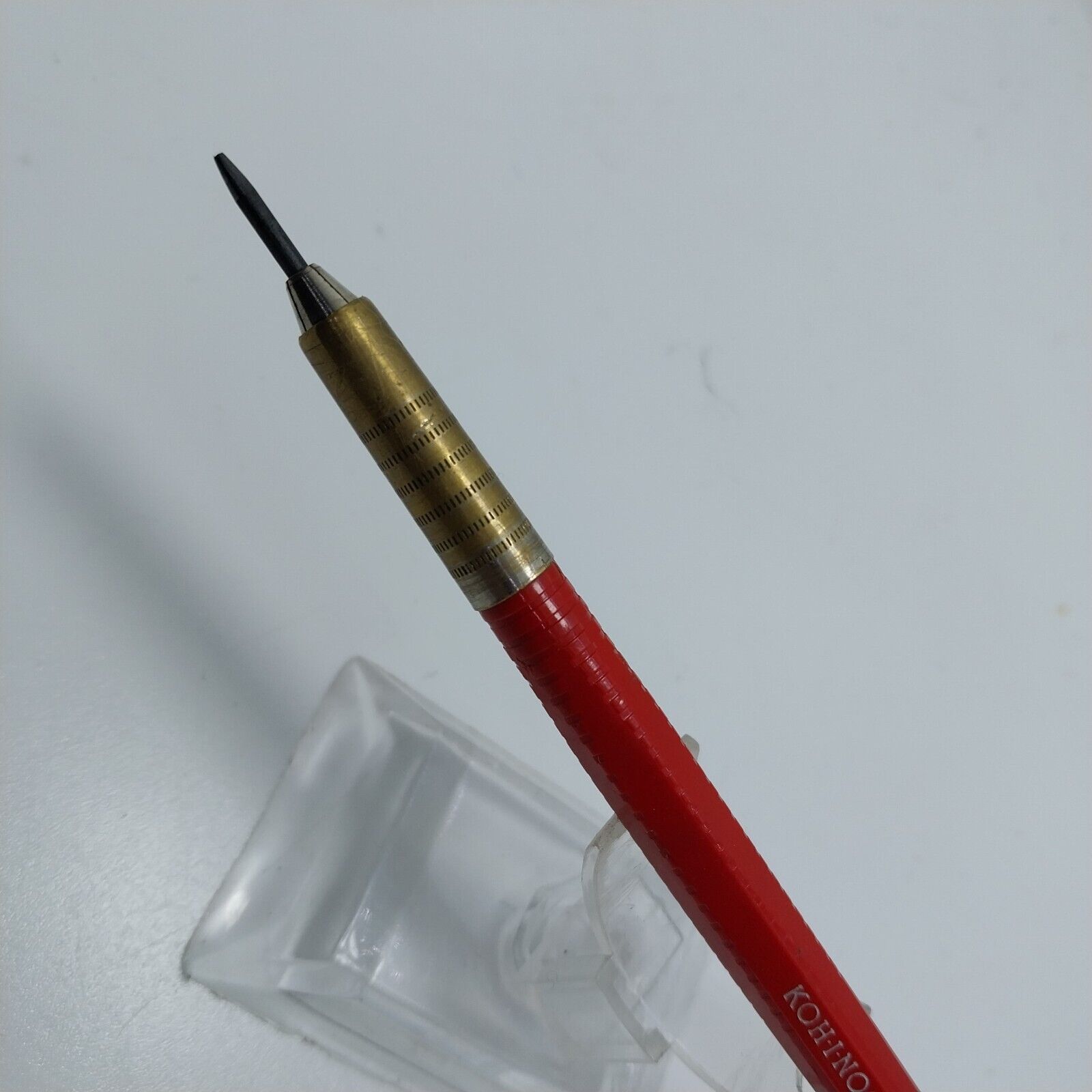 ⁦قلم رصاص Koh.I.Noor K33 DRAFTING عتيق مقاس 2 مم باللون الأحمر #11130⁩ - الصورة ⁦2⁩