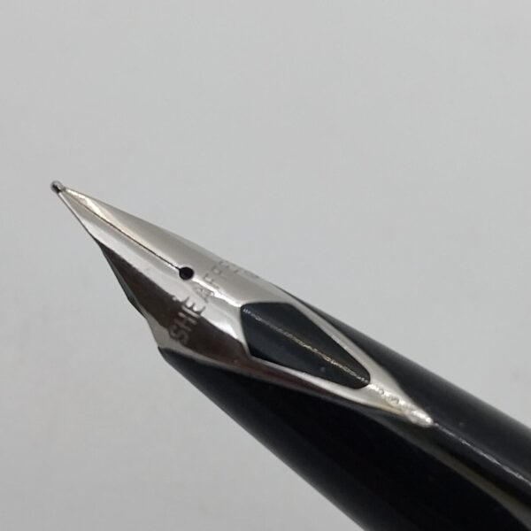 ⁦قلم حبر جاف Sheaffer Imperial 440 أسود نعناعي عتيق، رأس F، الولايات المتحدة الأمريكية رقم 11403⁩ - الصورة ⁦3⁩