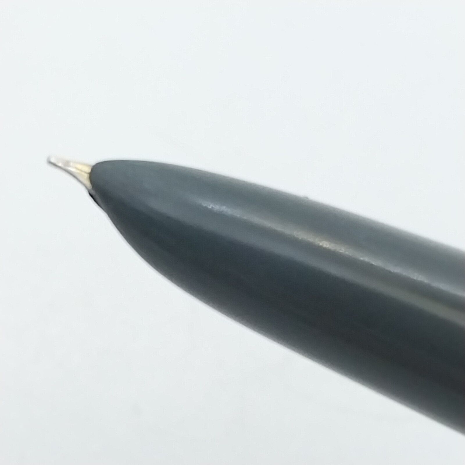 ⁦قلم حبر جاف باركر 21 من فينتاج مينت، رأس F، لون رمادي، رقم الولايات المتحدة الأمريكية 11529⁩ - الصورة ⁦3⁩