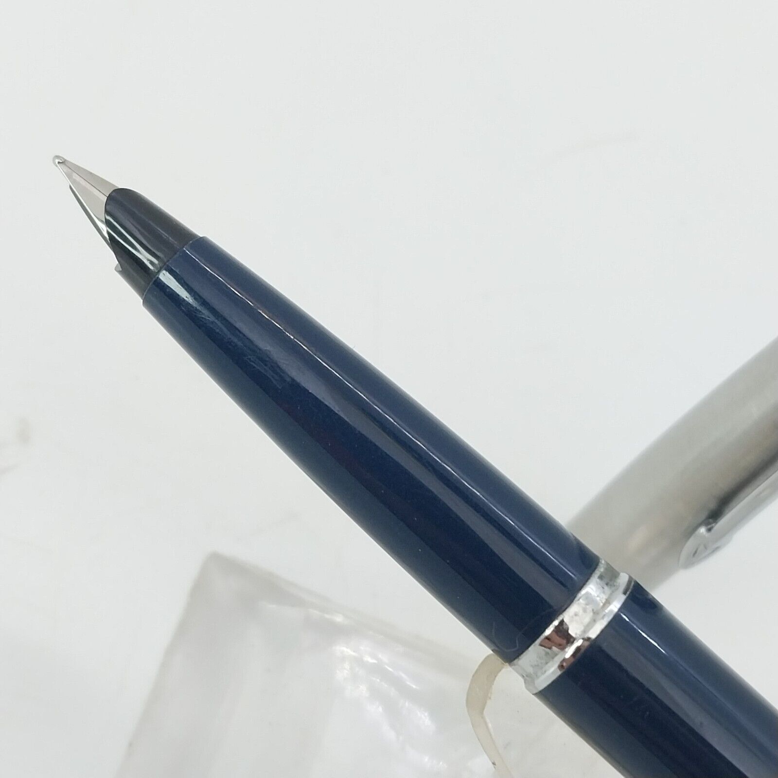 ⁦قلم حبر جاف باركر 45 من فينتاج مينت، الولايات المتحدة الأمريكية، رأس متوسط، لون أزرق داكن، رقم 11492⁩ - الصورة ⁦2⁩