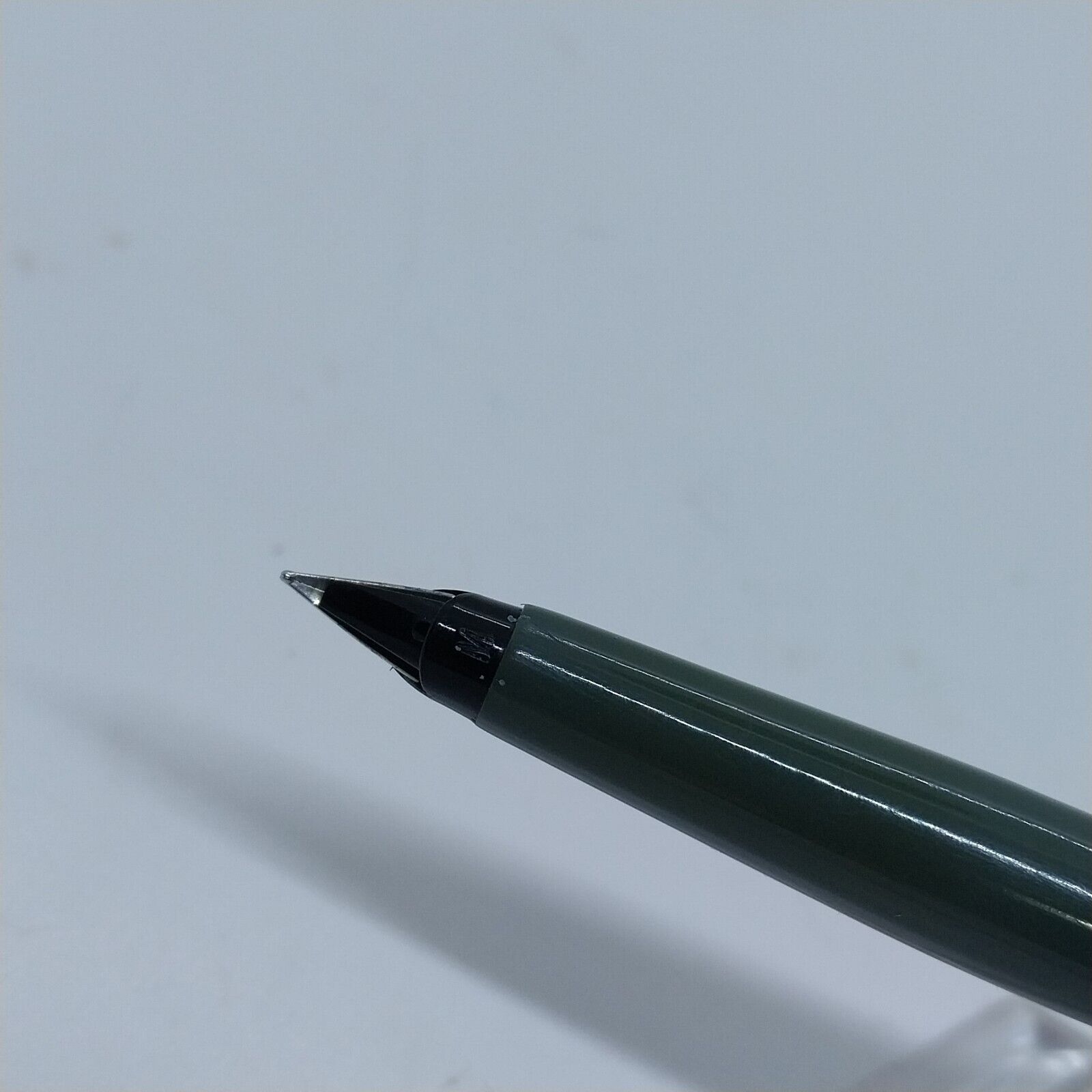 ⁦قلم باركر 45 رمادي من فينتاج مينت، رأس متوسط، الولايات المتحدة الأمريكية، رقم 11184⁩ - الصورة ⁦4⁩