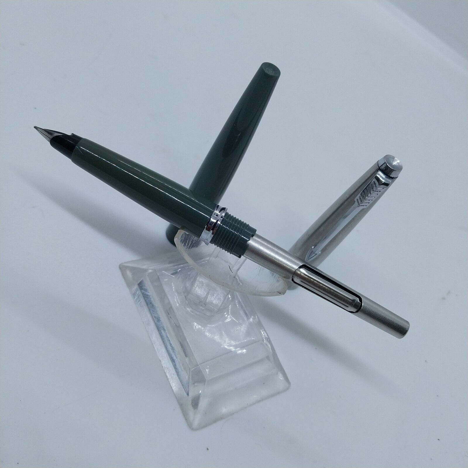 ⁦قلم باركر 45 رمادي من فينتاج مينت، رأس متوسط، الولايات المتحدة الأمريكية، رقم 11184⁩ - الصورة ⁦6⁩