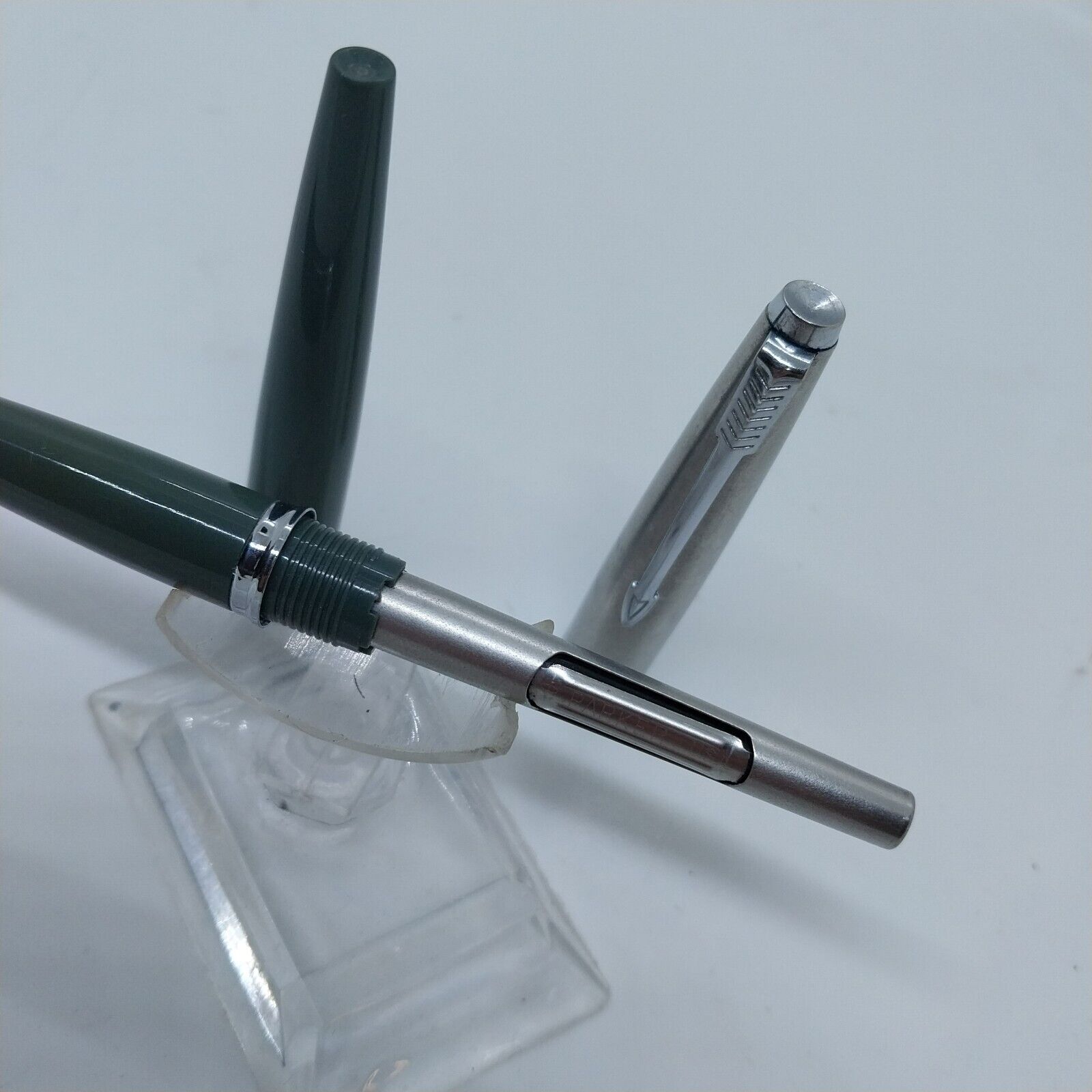 ⁦قلم باركر 45 رمادي من فينتاج مينت، رأس متوسط، الولايات المتحدة الأمريكية، رقم 11184⁩ - الصورة ⁦7⁩