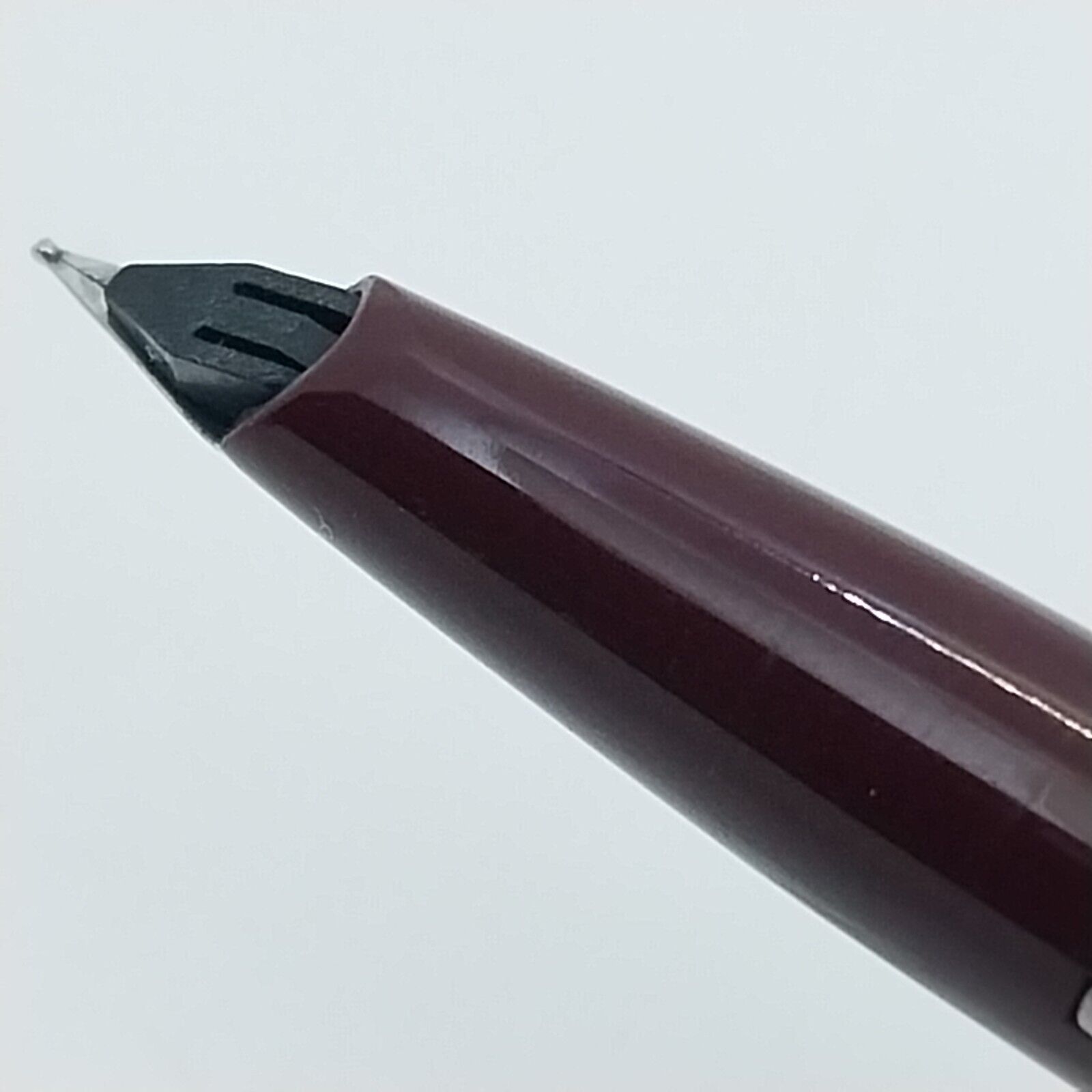 ⁦قلم حبر جاف عتيق من ماركة شيفر إمبريال بلون بورجوندي، رأس F، الولايات المتحدة الأمريكية رقم 11544⁩ - الصورة ⁦6⁩