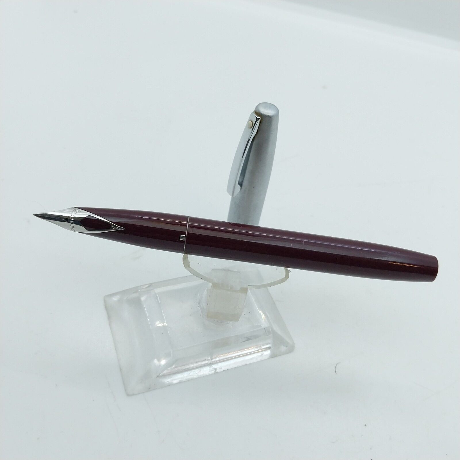 قلم حبر جاف إمبريال من ماركة شيفر مينت فينتاج، مقاس F، لون عنابي، الولايات المتحدة الأمريكية رقم 11514