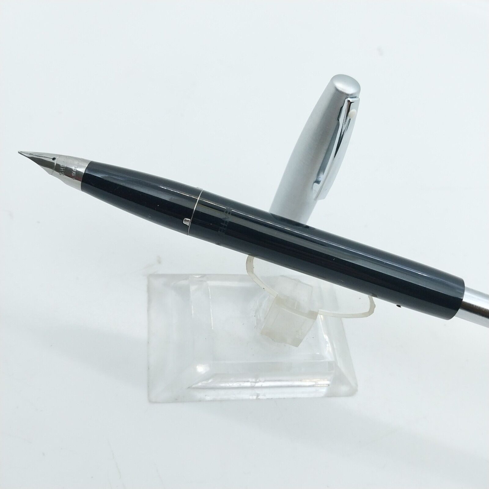 ⁦قلم حبر جاف إمبريال تاتش داون من شركة شيفر مينت فينتاج، لون أسود، الولايات المتحدة الأمريكية رقم 11524⁩ - الصورة ⁦2⁩