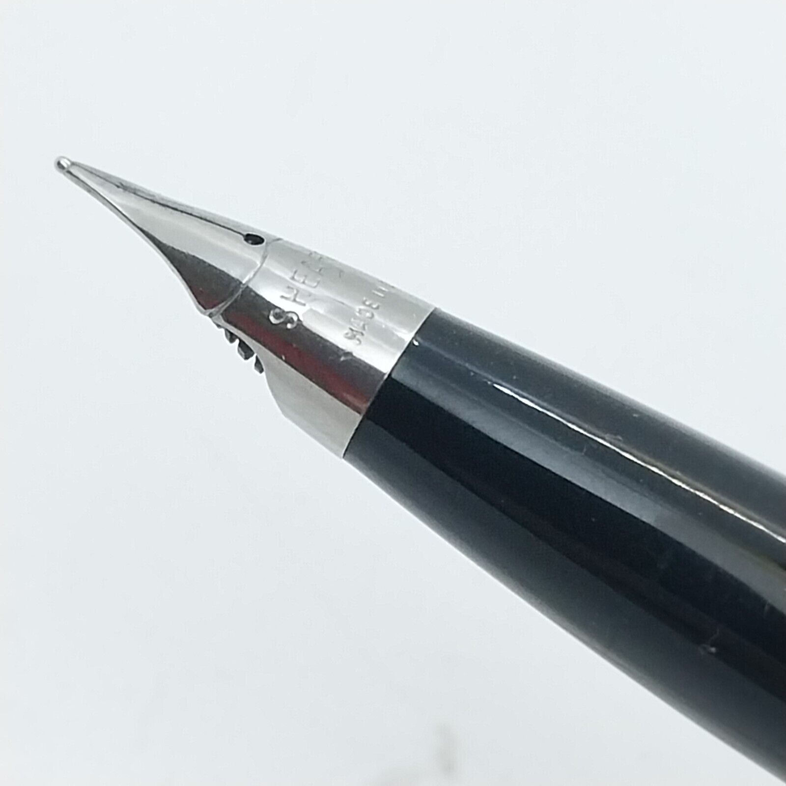 ⁦قلم حبر جاف إمبريال تاتش داون من شركة شيفر مينت فينتاج، لون أسود، الولايات المتحدة الأمريكية رقم 11524⁩ - الصورة ⁦5⁩