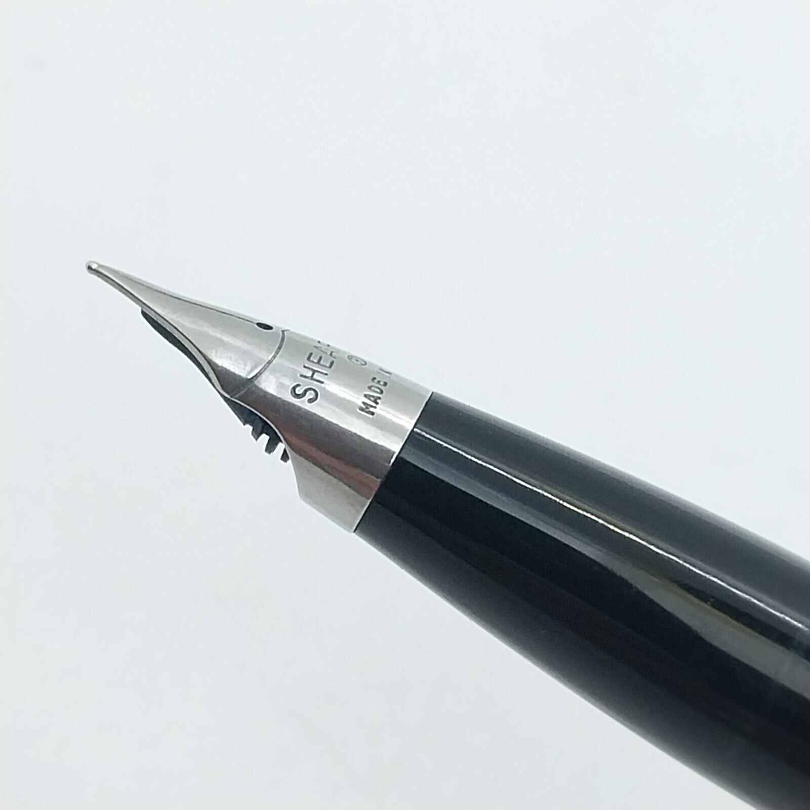 ⁦قلم حبر جاف إمبريال تاتش داون من شركة شيفر مينت فينتاج، لون أسود، الولايات المتحدة الأمريكية رقم 11525⁩ - الصورة ⁦4⁩