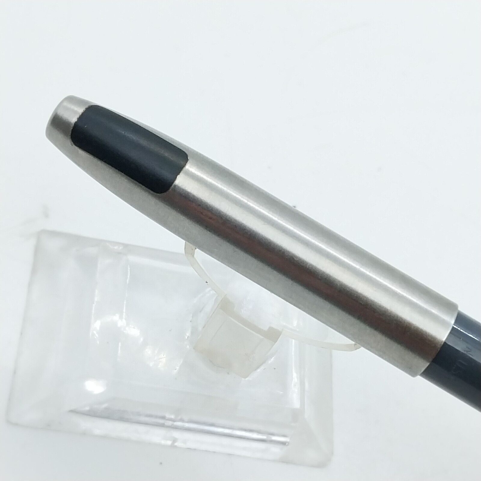 ⁦قلم حبر جاف إمبريال تاتش داون من شيفر مينت فينتاج، لون رمادي، الولايات المتحدة الأمريكية رقم 11520⁩ - الصورة ⁦14⁩