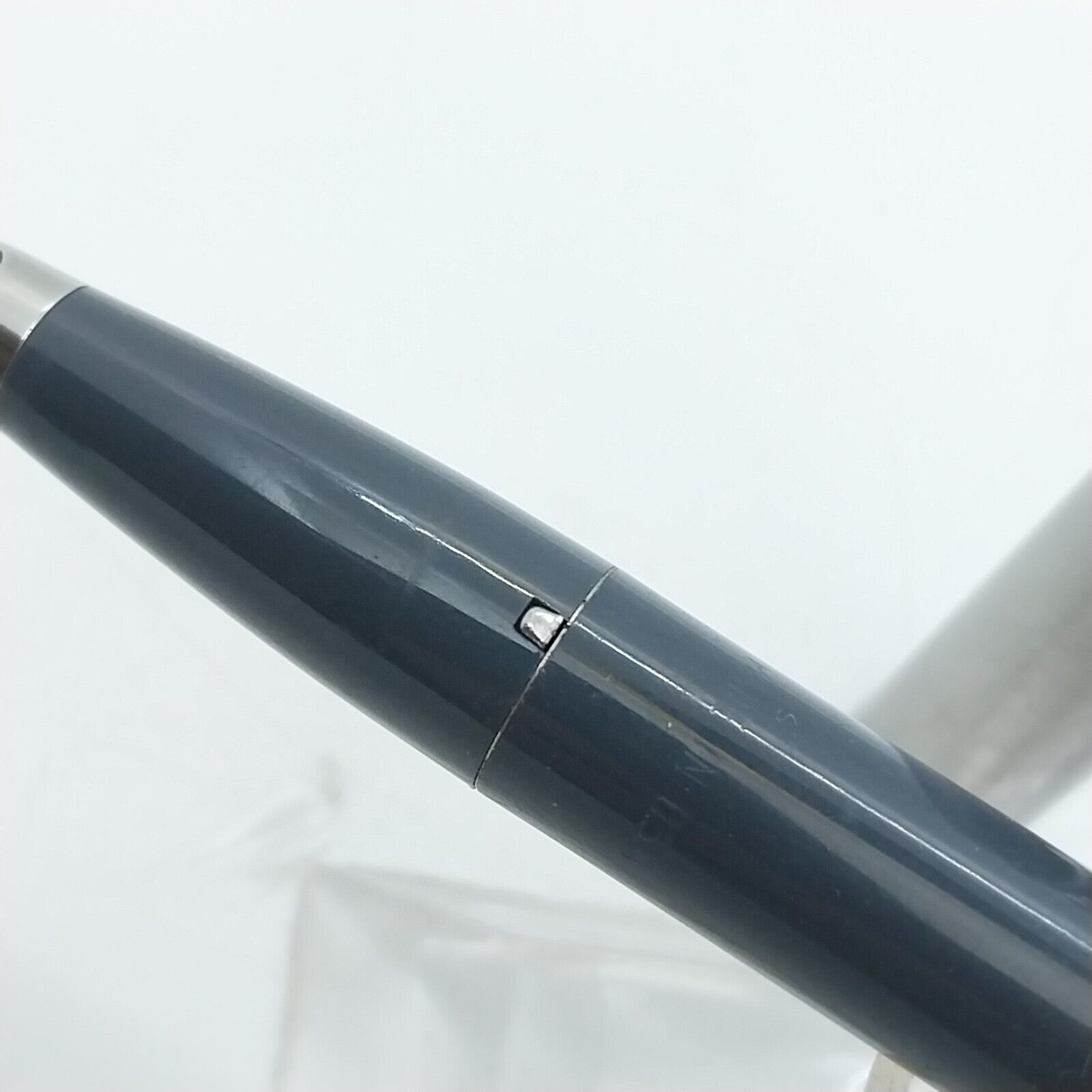 ⁦قلم حبر جاف إمبريال تاتش داون من شيفر مينت فينتاج، لون رمادي، الولايات المتحدة الأمريكية رقم 11520⁩ - الصورة ⁦8⁩