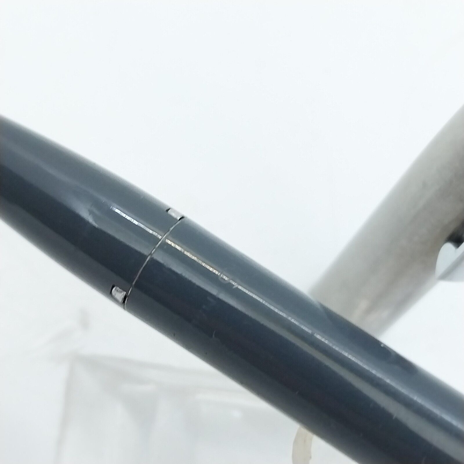 ⁦قلم حبر جاف إمبريال تاتش داون من شيفر مينت فينتاج، لون رمادي، الولايات المتحدة الأمريكية رقم 11520⁩ - الصورة ⁦9⁩