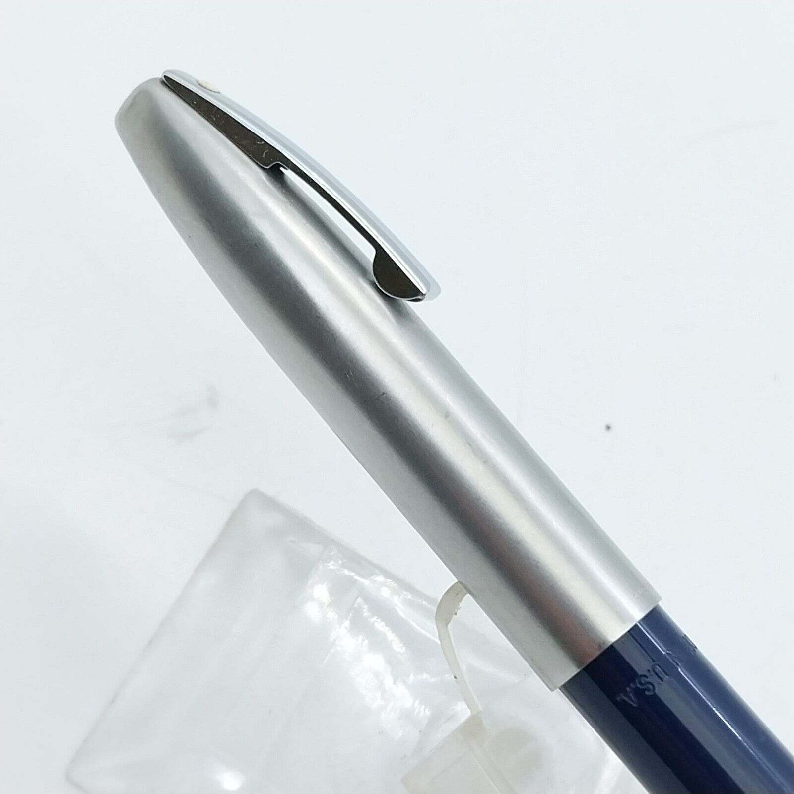 ⁦قلم حبر جاف إمبريال تاتش داون من شيفر مينت فينتاج، لون أزرق داكن، الولايات المتحدة الأمريكية رقم 11518⁩ - الصورة ⁦10⁩