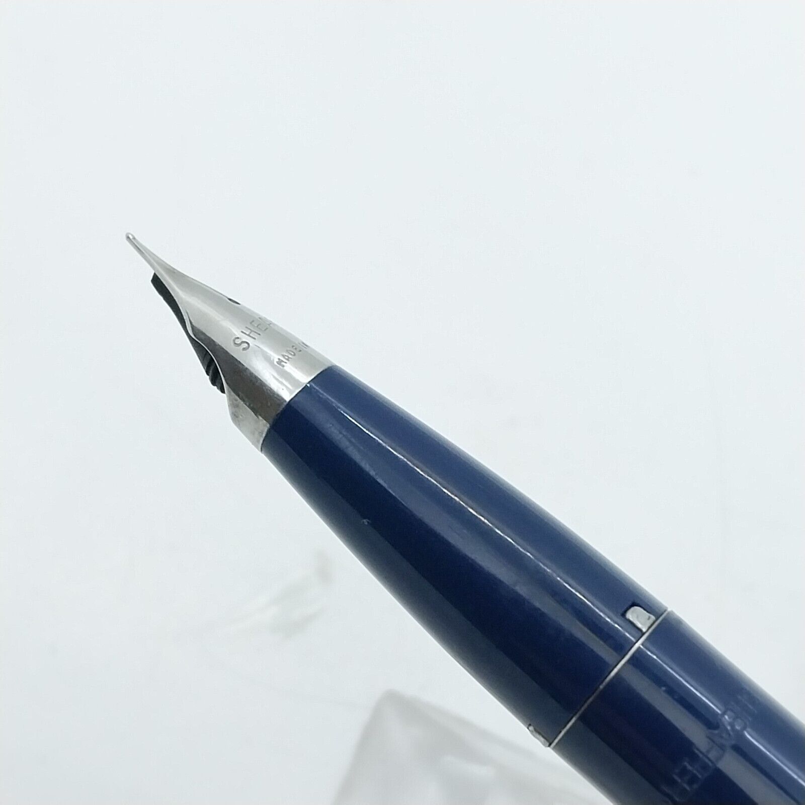 ⁦قلم حبر جاف إمبريال تاتش داون من شيفر مينت فينتاج، لون أزرق داكن، الولايات المتحدة الأمريكية رقم 11518⁩ - الصورة ⁦4⁩