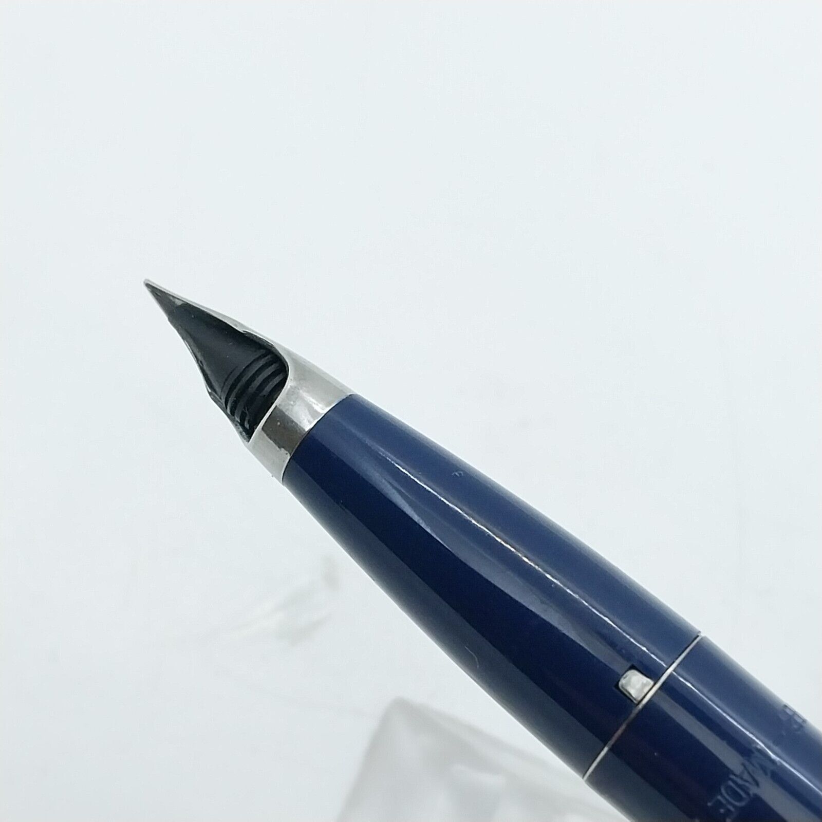 ⁦قلم حبر جاف إمبريال تاتش داون من شيفر مينت فينتاج، لون أزرق داكن، الولايات المتحدة الأمريكية رقم 11518⁩ - الصورة ⁦5⁩