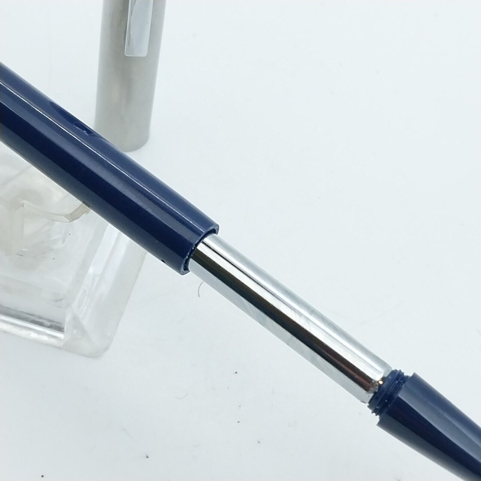 ⁦قلم حبر جاف إمبريال تاتش داون من شيفر مينت فينتاج، لون أزرق داكن، الولايات المتحدة الأمريكية رقم 11518⁩ - الصورة ⁦8⁩