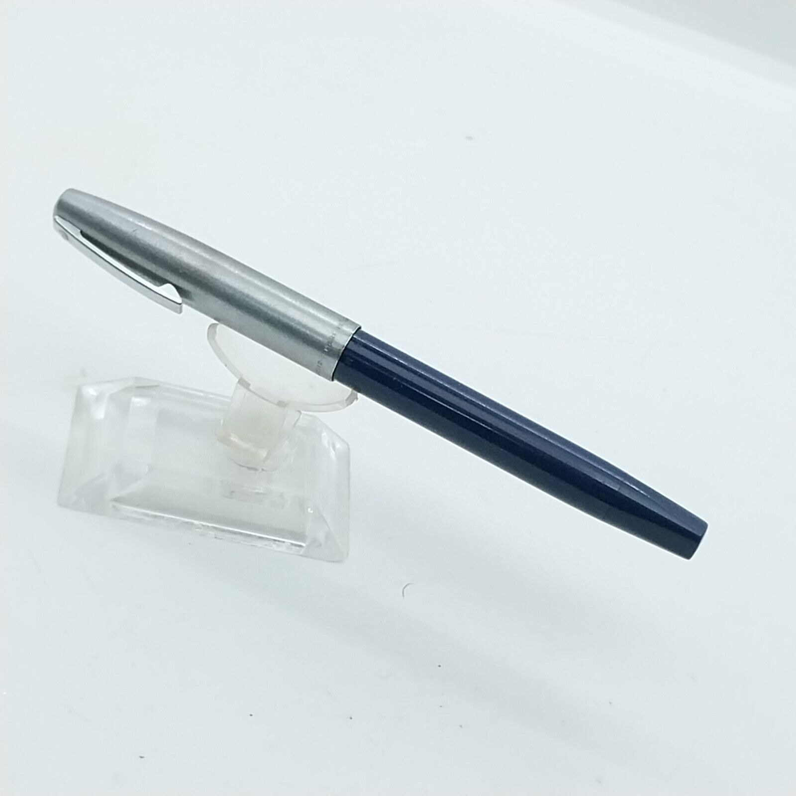 ⁦قلم حبر جاف إمبريال تاتش داون من شيفر مينت فينتاج، لون أزرق داكن، الولايات المتحدة الأمريكية رقم 11519⁩ - الصورة ⁦18⁩