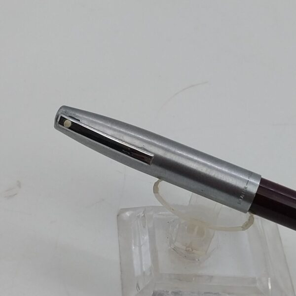 ⁦قلم حبر جاف Sheaffer Imperial عتيق بحالة ممتازة، رأس F بلون عنابي، الولايات المتحدة الأمريكية رقم 11596⁩ - الصورة ⁦11⁩