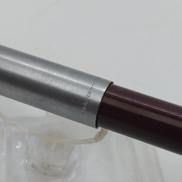 ⁦قلم حبر جاف Sheaffer Imperial عتيق بحالة ممتازة، رأس F بلون عنابي، الولايات المتحدة الأمريكية رقم 11596⁩ - الصورة ⁦17⁩