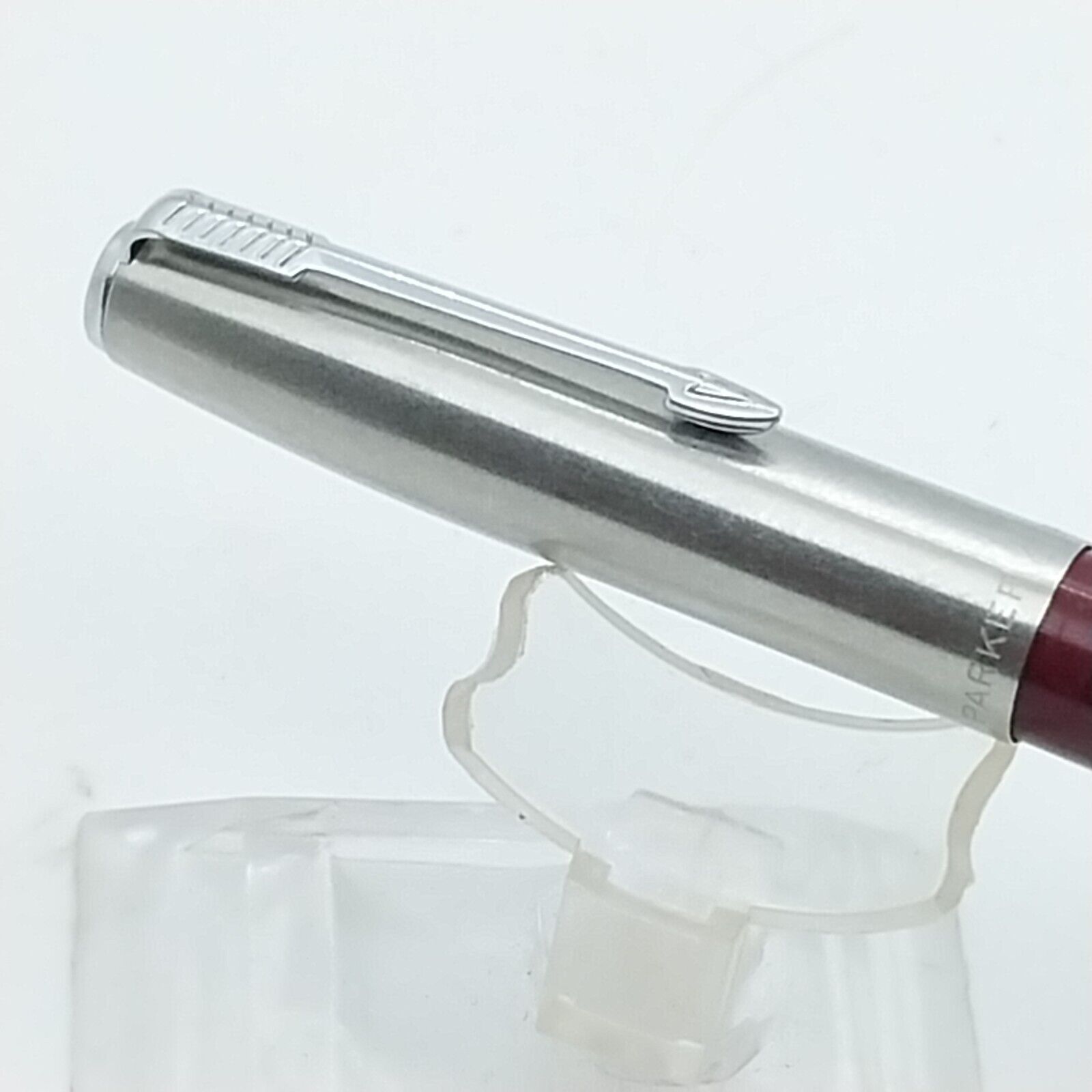 ⁦قلم حبر باركر 21 عتيق، رأس F، لون عنابي/ماروني، رقم الولايات المتحدة الأمريكية 11526⁩ - الصورة ⁦11⁩