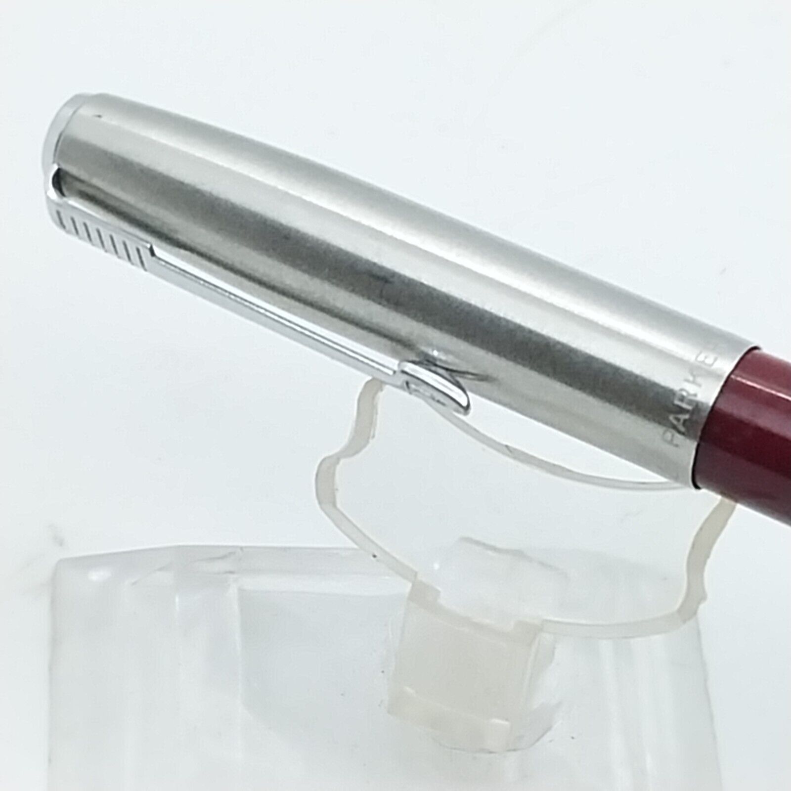 ⁦قلم حبر باركر 21 عتيق، رأس F، لون عنابي/ماروني، رقم الولايات المتحدة الأمريكية 11526⁩ - الصورة ⁦12⁩