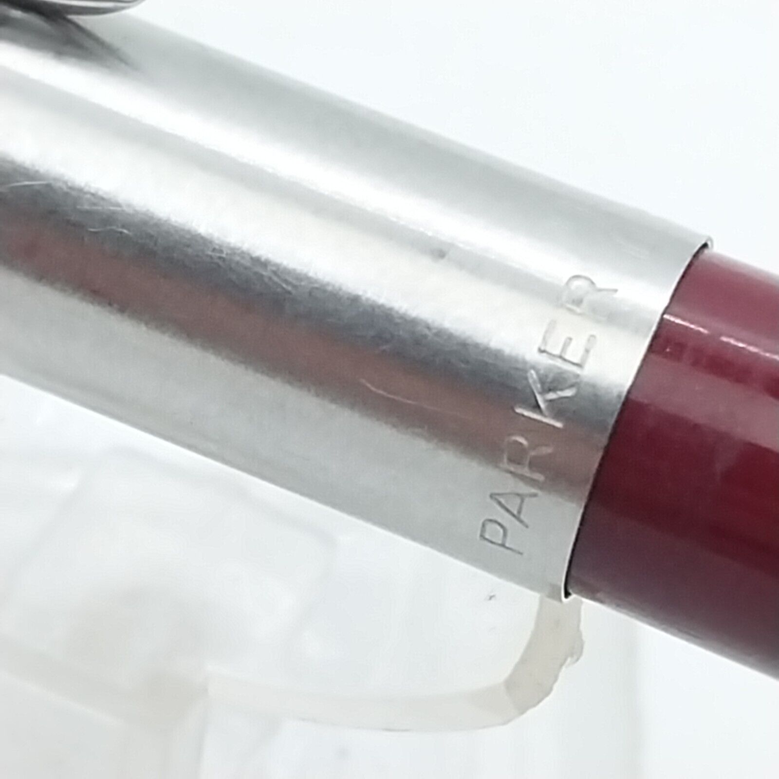 ⁦قلم حبر باركر 21 عتيق، رأس F، لون عنابي/ماروني، رقم الولايات المتحدة الأمريكية 11526⁩ - الصورة ⁦15⁩