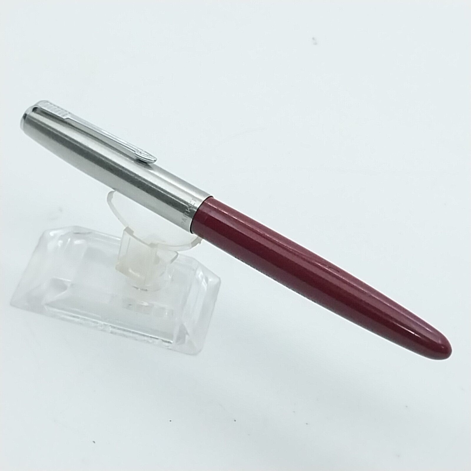 ⁦قلم حبر باركر 21 عتيق، رأس F، لون عنابي/ماروني، رقم الولايات المتحدة الأمريكية 11526⁩ - الصورة ⁦16⁩