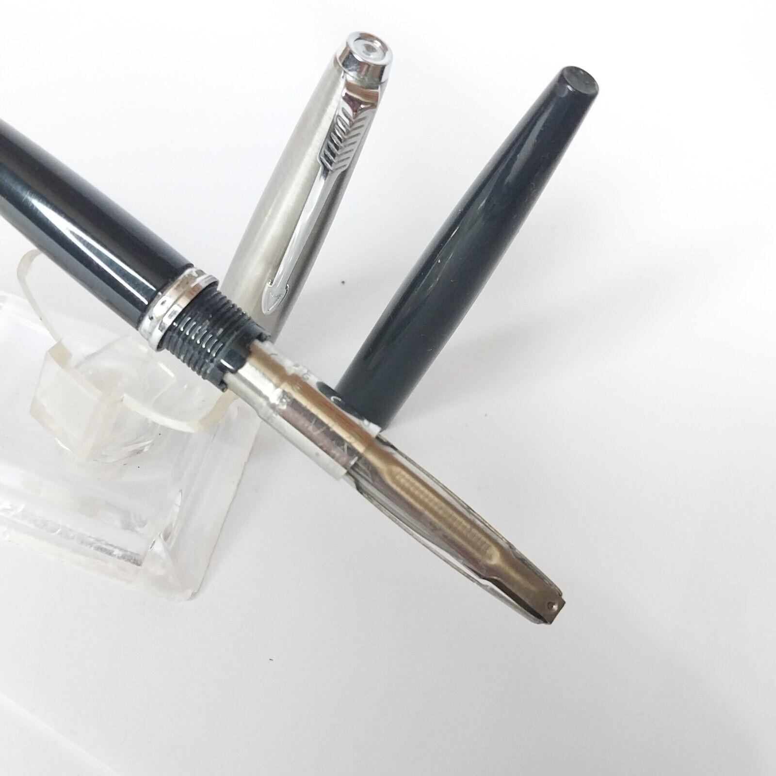 Vintage Parker 45 Fountain Pen ,USA , F Nib, Black Color , #11489 - Image 12