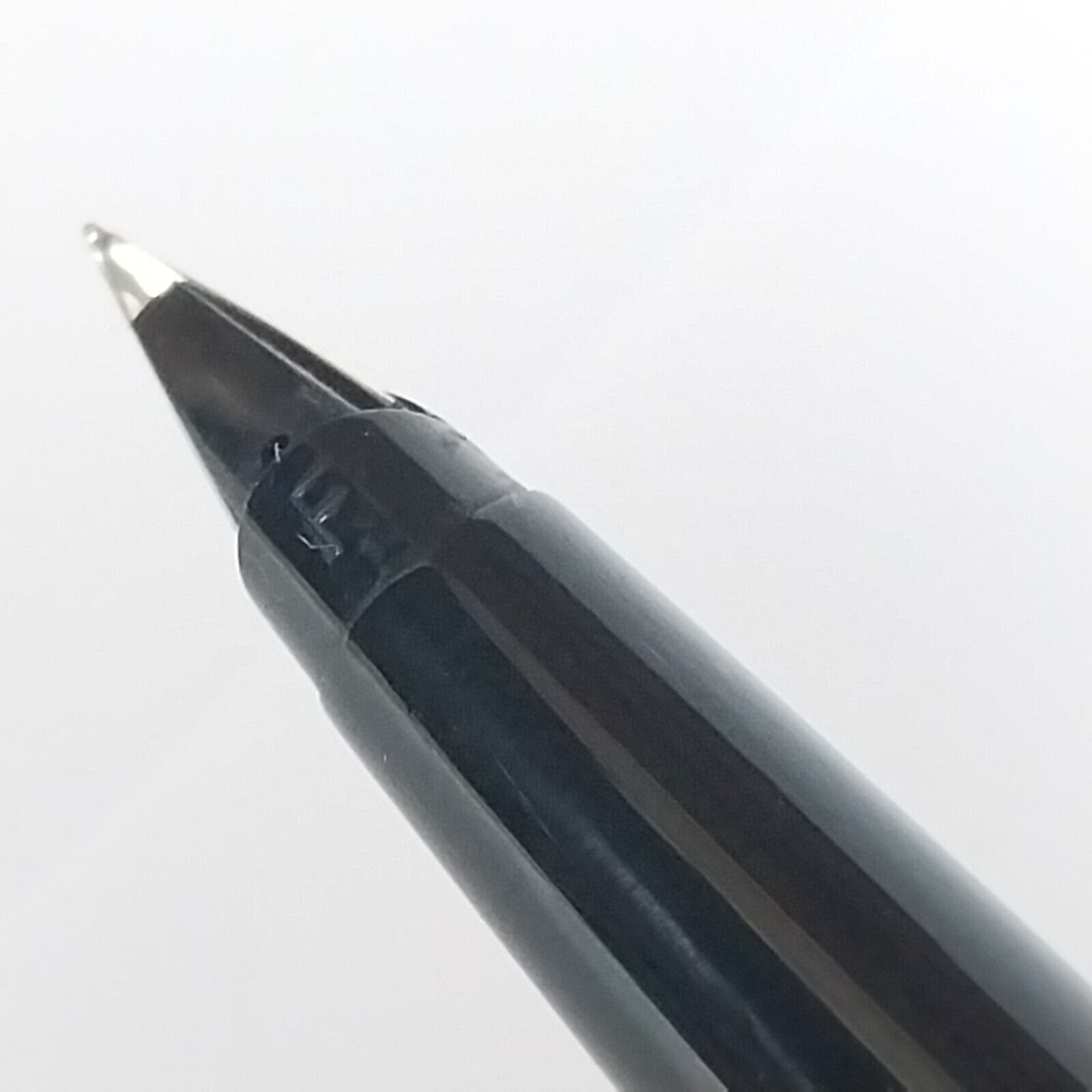 Vintage Parker 45 Fountain Pen ,USA , F Nib, Black Color , #11489 - Image 8