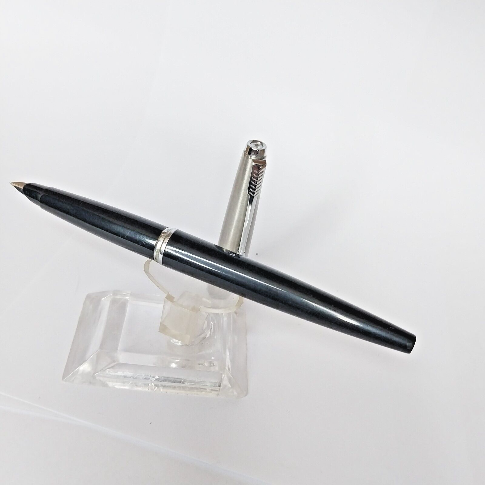 Vintage Parker 45 Fountain Pen ,USA , F Nib, Black Color , #11489