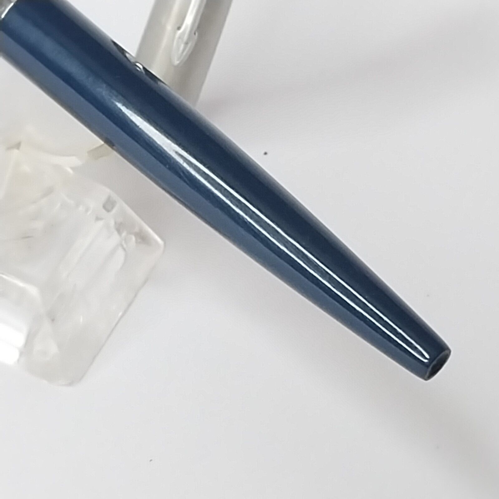 ⁦قلم حبر باركر 45 عتيق، الولايات المتحدة الأمريكية، رأس متوسط، لون أزرق داكن، رقم 11490⁩ - الصورة ⁦10⁩