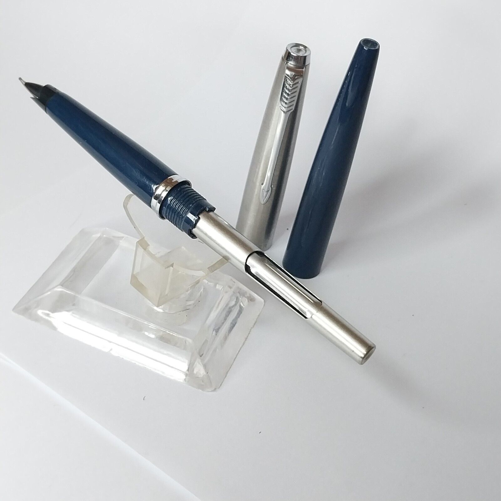 ⁦قلم حبر باركر 45 عتيق، الولايات المتحدة الأمريكية، رأس متوسط، لون أزرق داكن، رقم 11490⁩ - الصورة ⁦11⁩