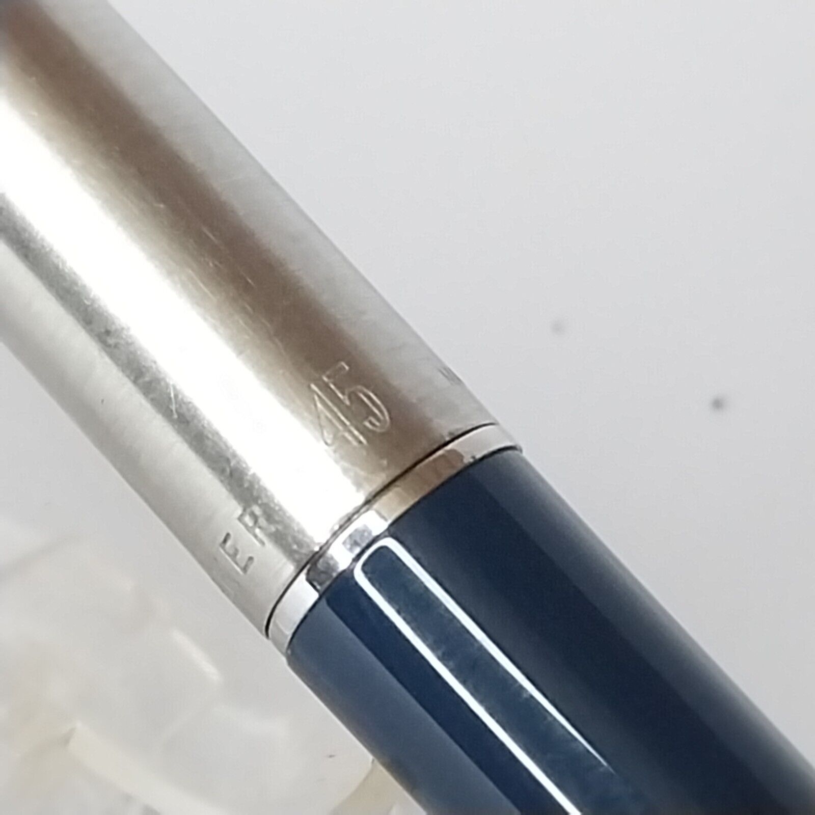 ⁦قلم حبر باركر 45 عتيق، الولايات المتحدة الأمريكية، رأس متوسط، لون أزرق داكن، رقم 11490⁩ - الصورة ⁦14⁩