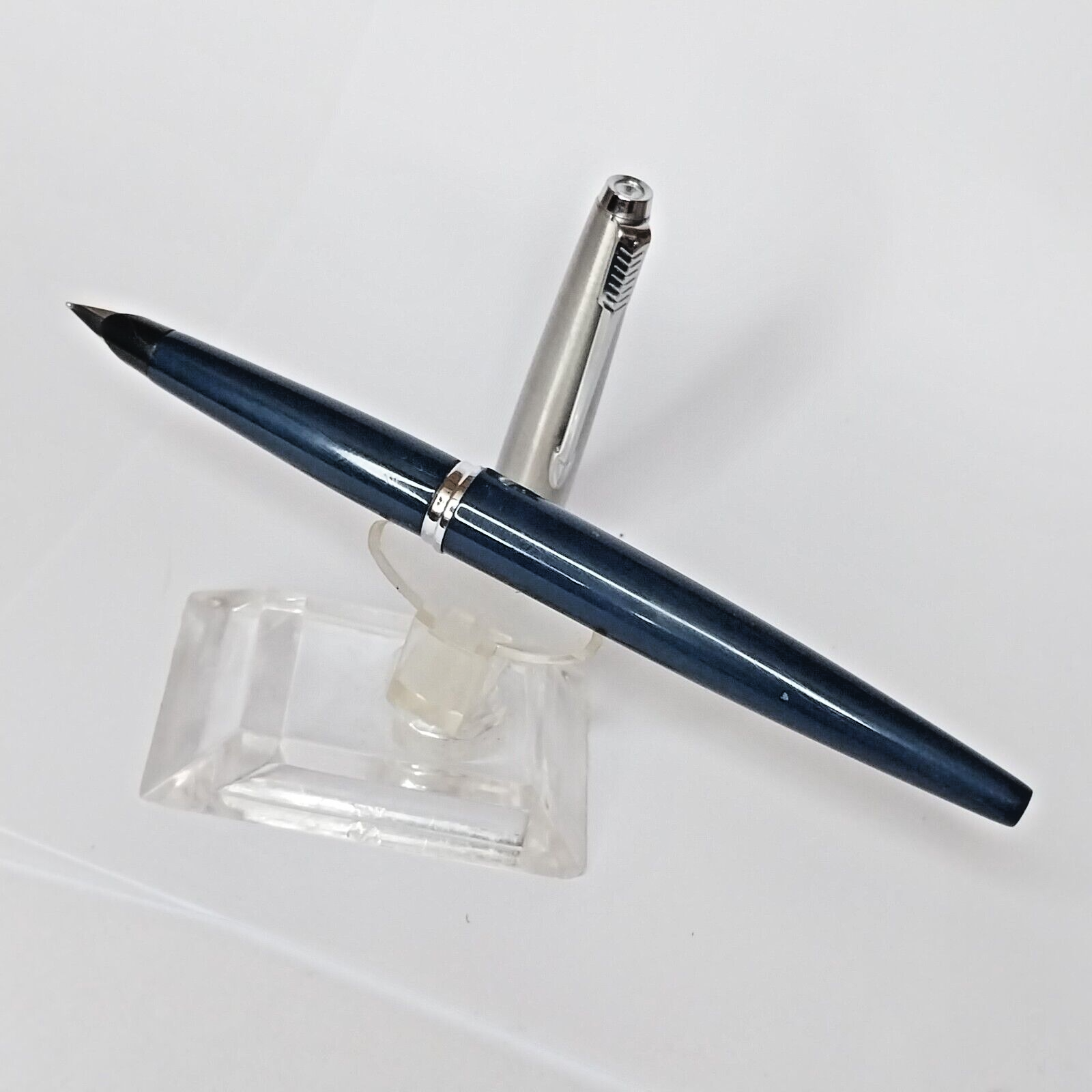 قلم حبر باركر 45 عتيق، الولايات المتحدة الأمريكية، رأس متوسط، لون أزرق داكن، رقم 11490