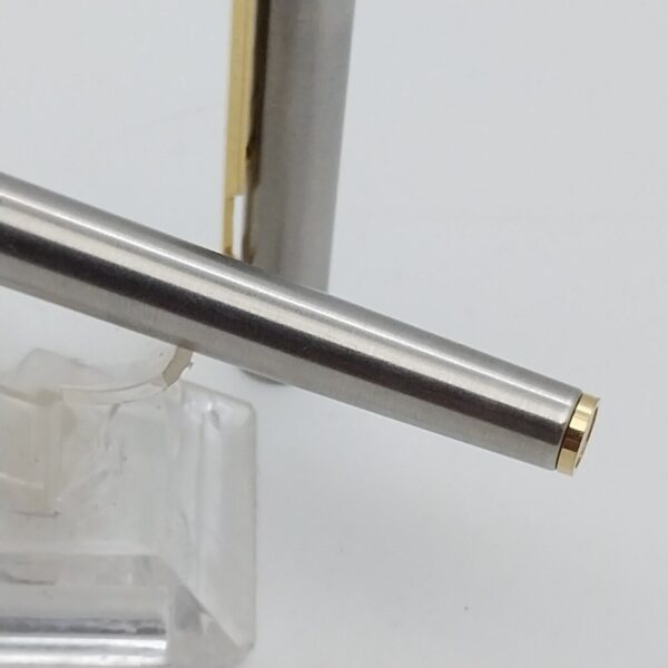 Vintage Parker Arrow Fountain Pen, IC=1984 England Chrome & Golden #11555 - Image 9