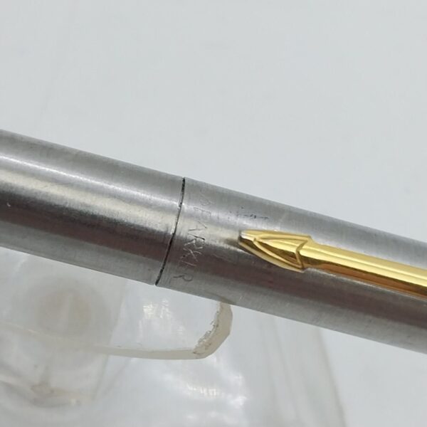 ⁦قلم حبر جاف Vintage Parker Jotter Flighter ذو رأس ذهبي، UK T.II 2005 #11562⁩ - الصورة ⁦4⁩