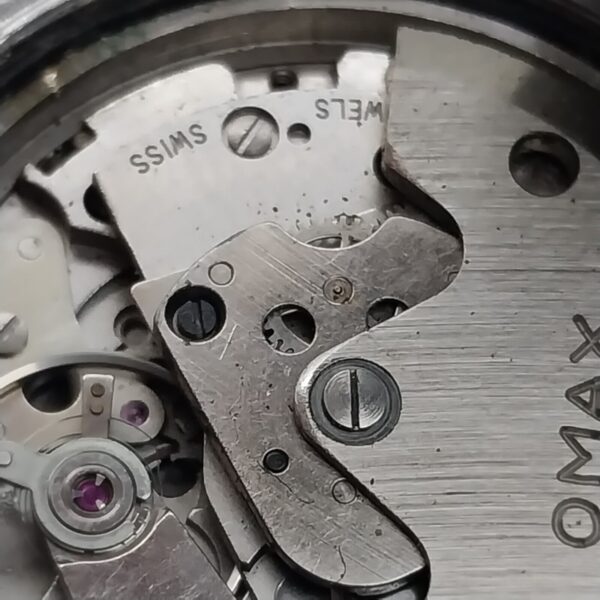 ⁦ساعة رجالية أوتوماتيكية عتيقة نادرة من OMAX، مرصعة بـ 17 جوهرة، رقم 11447⁩ - الصورة ⁦12⁩