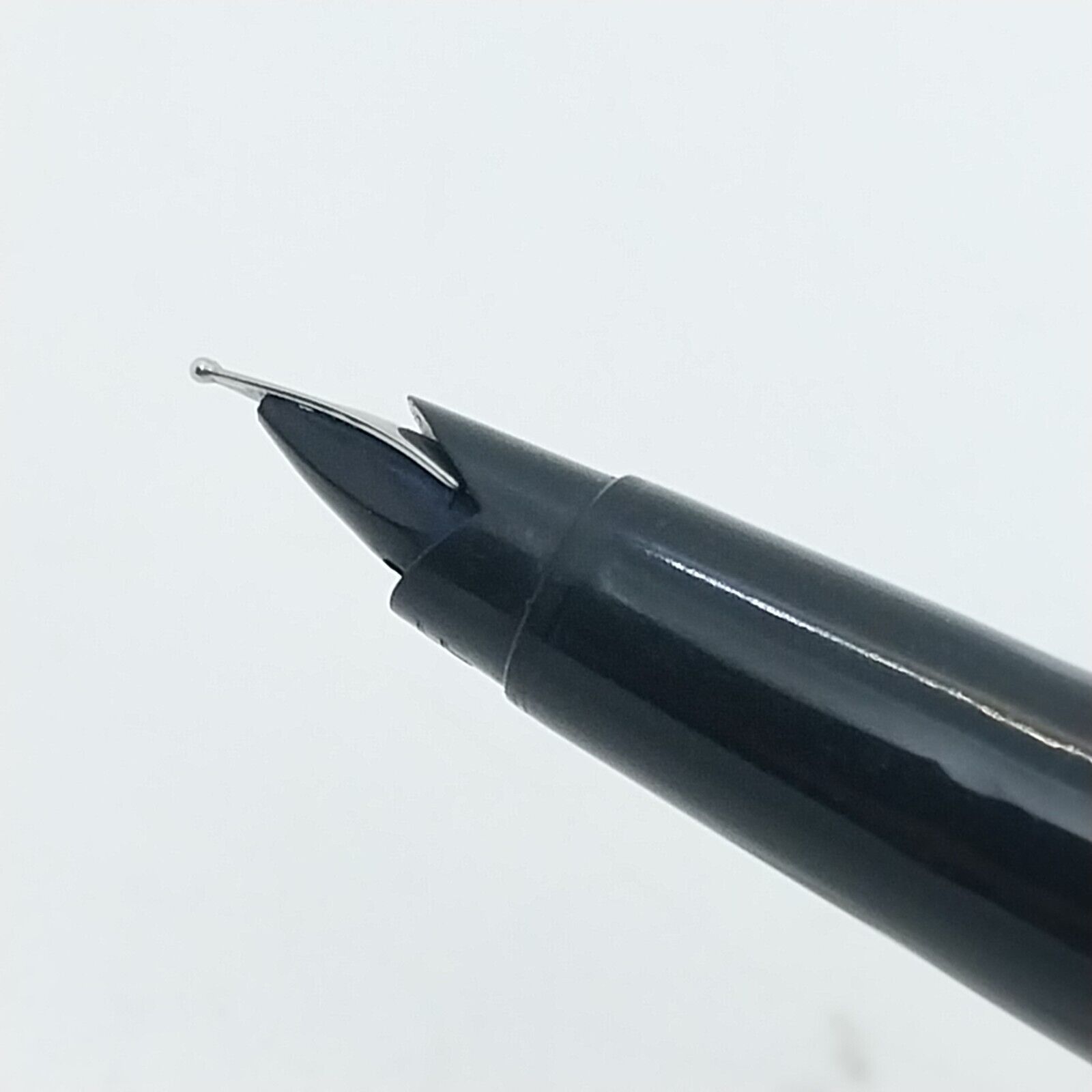 ⁦قلم حبر باركر 45 النادر، ذو رأس رفيع، لون أسود، إنجلترا #11537⁩ - الصورة ⁦4⁩