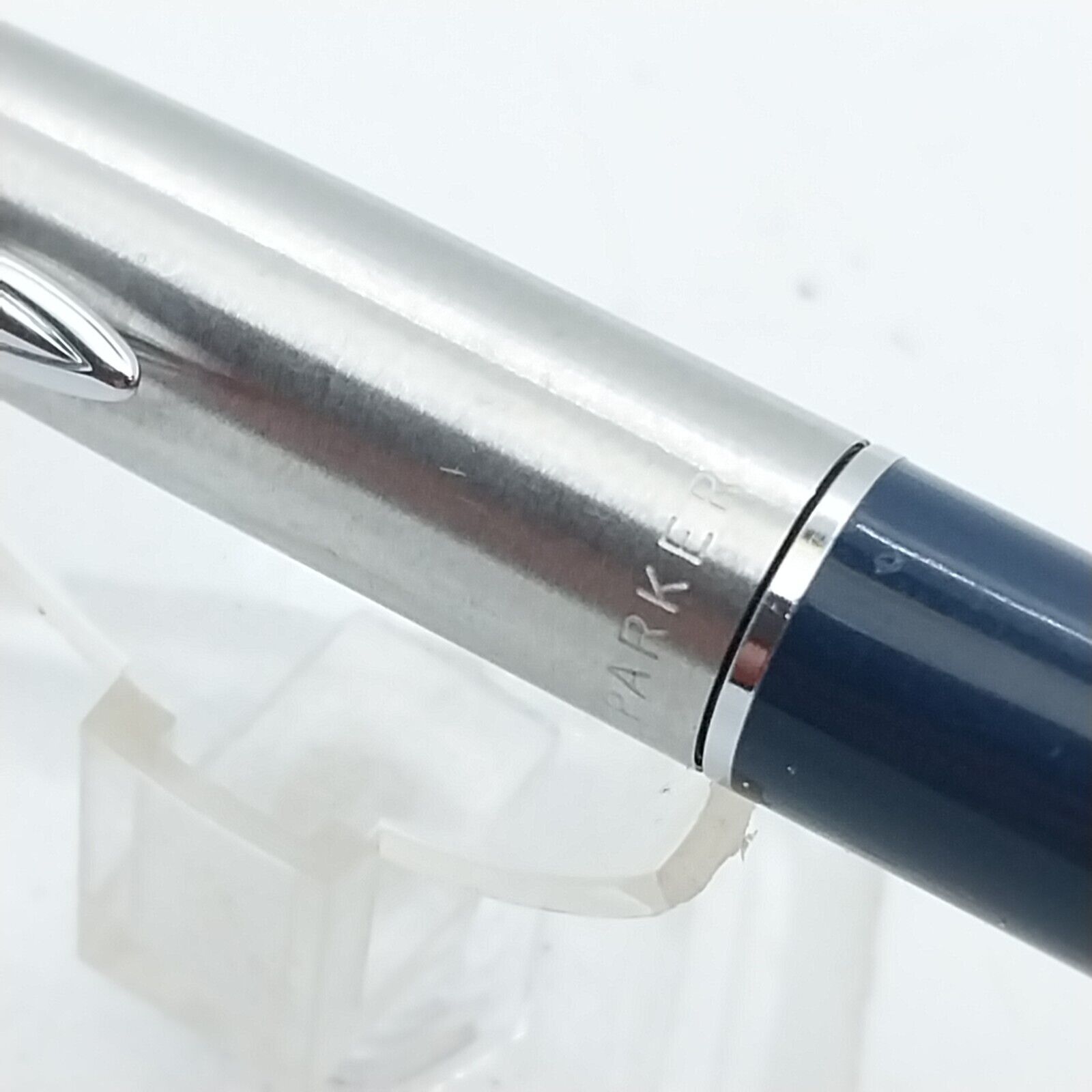 ⁦قلم حبر باركر 45 النادر من مينت، رأس متوسط، لون أزرق داكن، الولايات المتحدة الأمريكية رقم 11533⁩ - الصورة ⁦13⁩