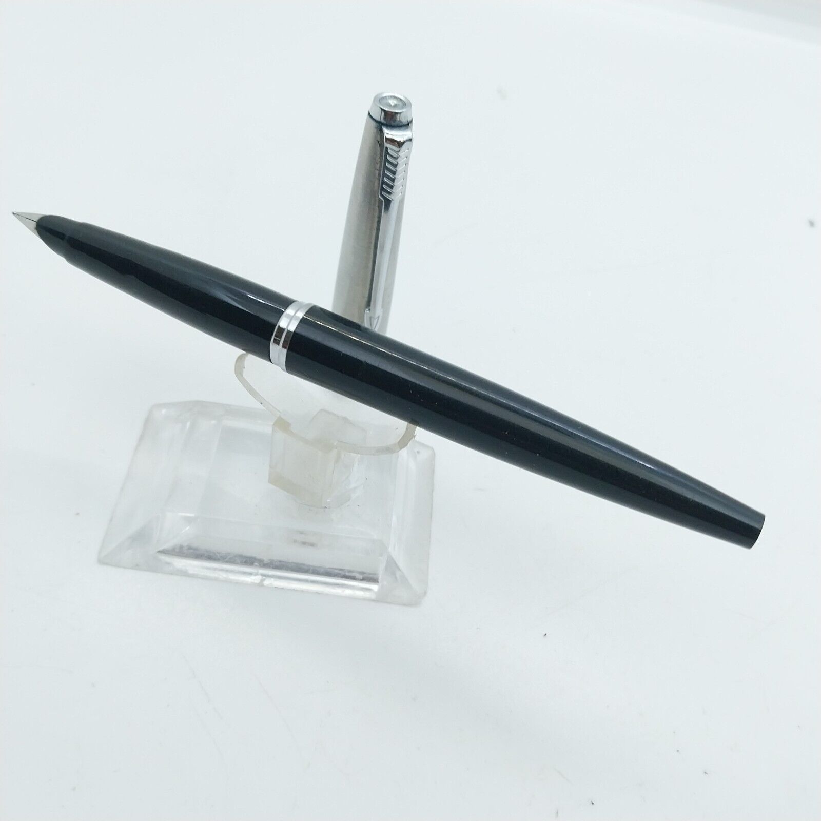 قلم حبر باركر 45 النادر من ماركة مينت، رأس XF، لون أسود، رقم الولايات المتحدة الأمريكية 11535