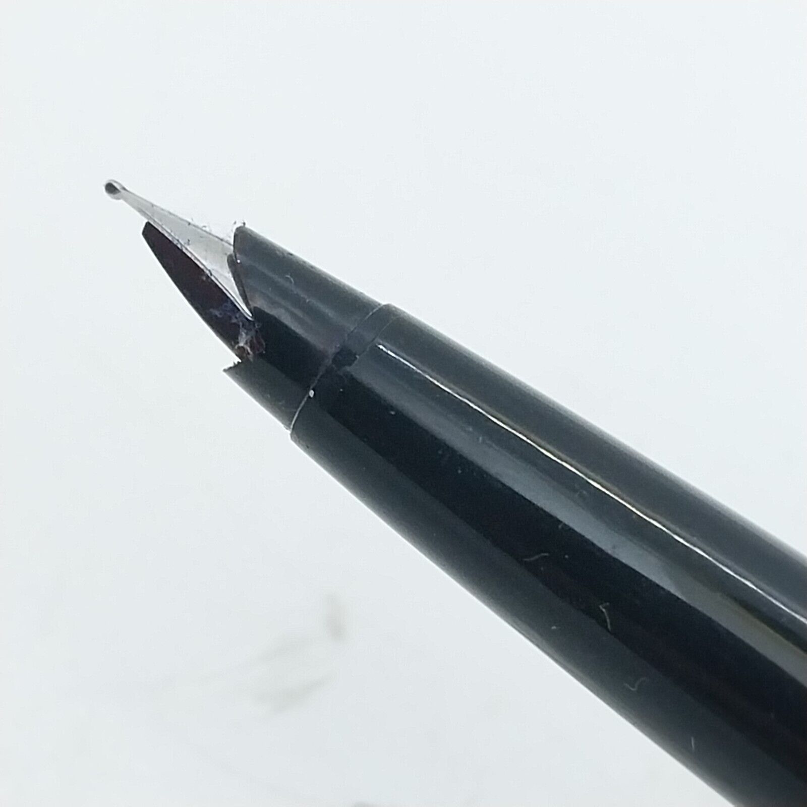 ⁦قلم حبر باركر 45 النادر، رأس F، لون أسود، الولايات المتحدة الأمريكية رقم 11539⁩ - الصورة ⁦4⁩