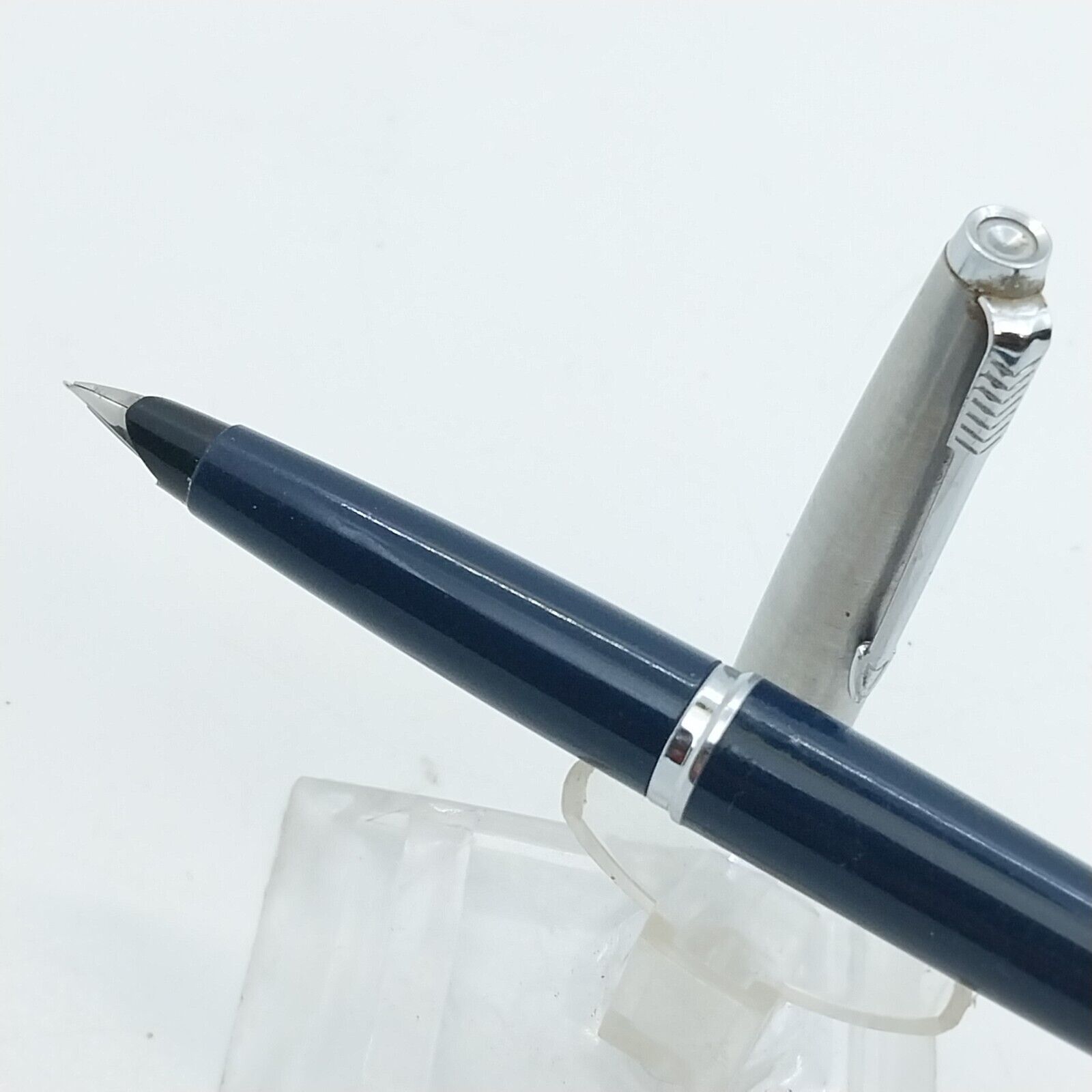 ⁦قلم حبر باركر 45 النادر، رأس مكسور، لون أزرق داكن، الولايات المتحدة الأمريكية رقم 11532⁩ - الصورة ⁦2⁩