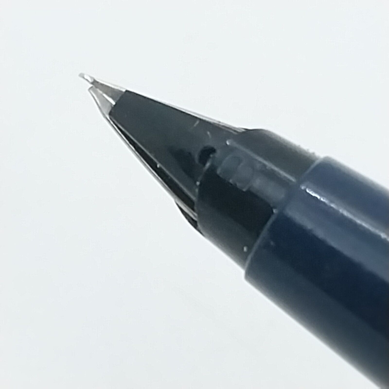 ⁦قلم حبر باركر 45 النادر، رأس مكسور، لون أزرق داكن، الولايات المتحدة الأمريكية رقم 11532⁩ - الصورة ⁦5⁩