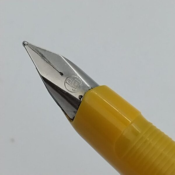 Vintage Rare Yellow/orange? Pelican Pelicano P450 Fountain Pen #11557 - Image 5
