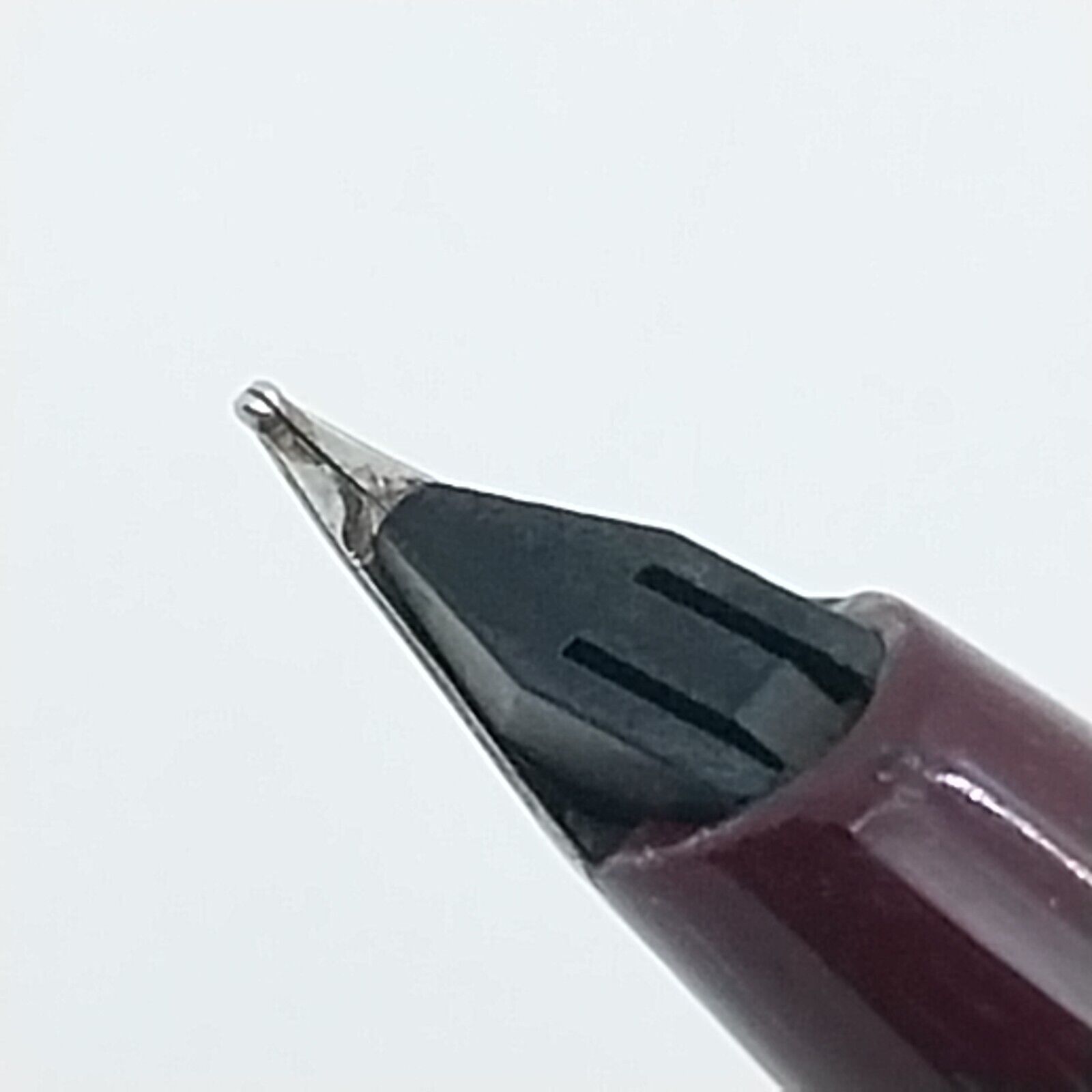 ⁦قلم حبر جاف عتيق من Sheaffer Imperial بلون عنابي، رأس F، الولايات المتحدة الأمريكية رقم 11543⁩ - الصورة ⁦13⁩