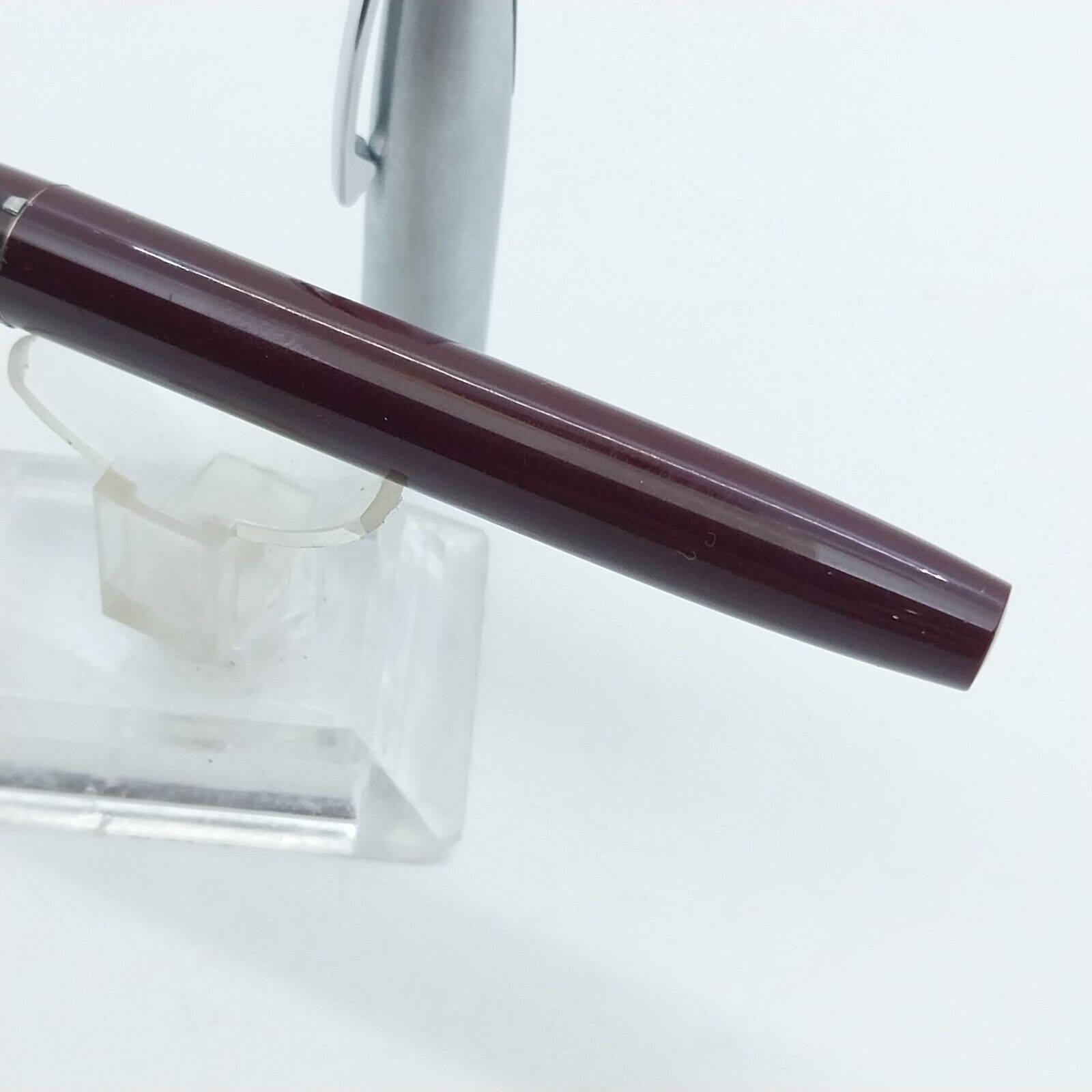 ⁦قلم حبر جاف عتيق من Sheaffer Imperial بلون عنابي، رأس F، الولايات المتحدة الأمريكية رقم 11543⁩ - الصورة ⁦2⁩