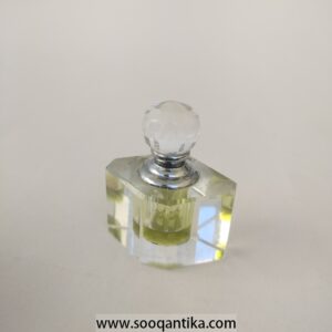 زجاجة عطر كريستال قديمة جداً